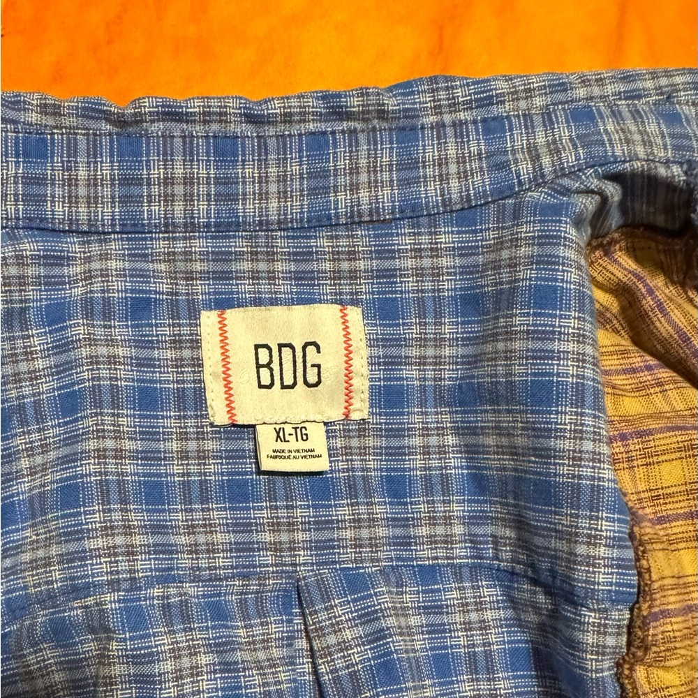 BDG Multicolored Plaid Patchwork Oversized Button… - image 4